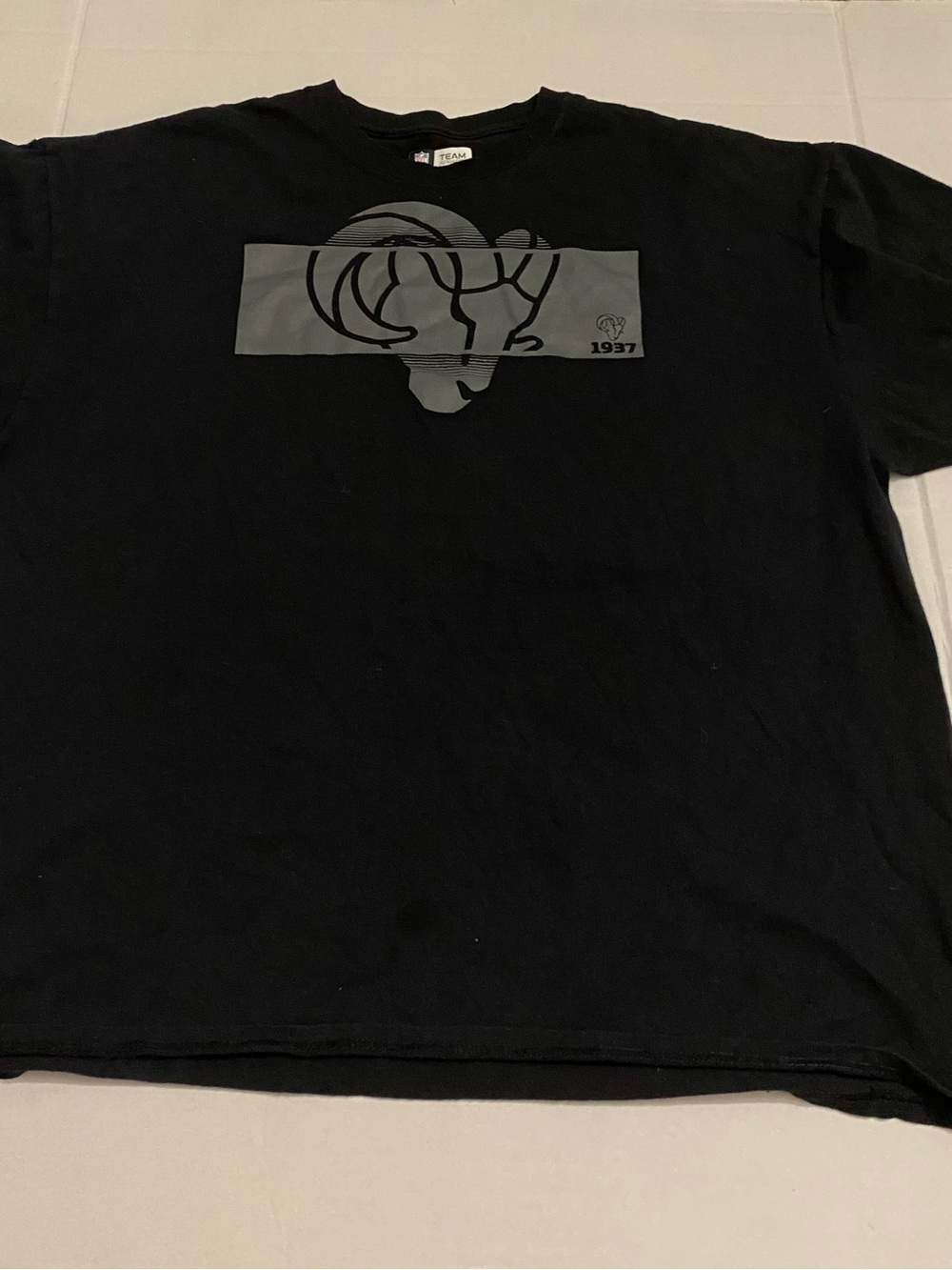 Los Angeles Rams Black Graphic Tee with Logo XXL 24” armpit
